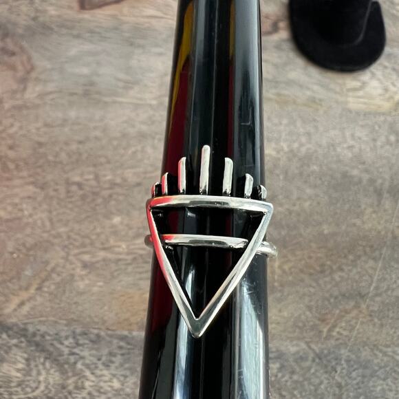 Silver tone triangle geometric funky ring, size 8.5 - Picture 2 of 5